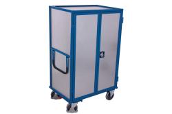 Skri�ov� s dverami a policami, pln� steny, p� pol�c, 1245 x 785 mm, nosnos� 500 kg